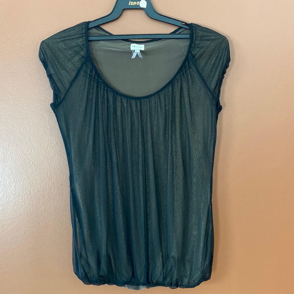 Dynamite ladies top with mesh overlay and gold & brown underlay. Size XS.